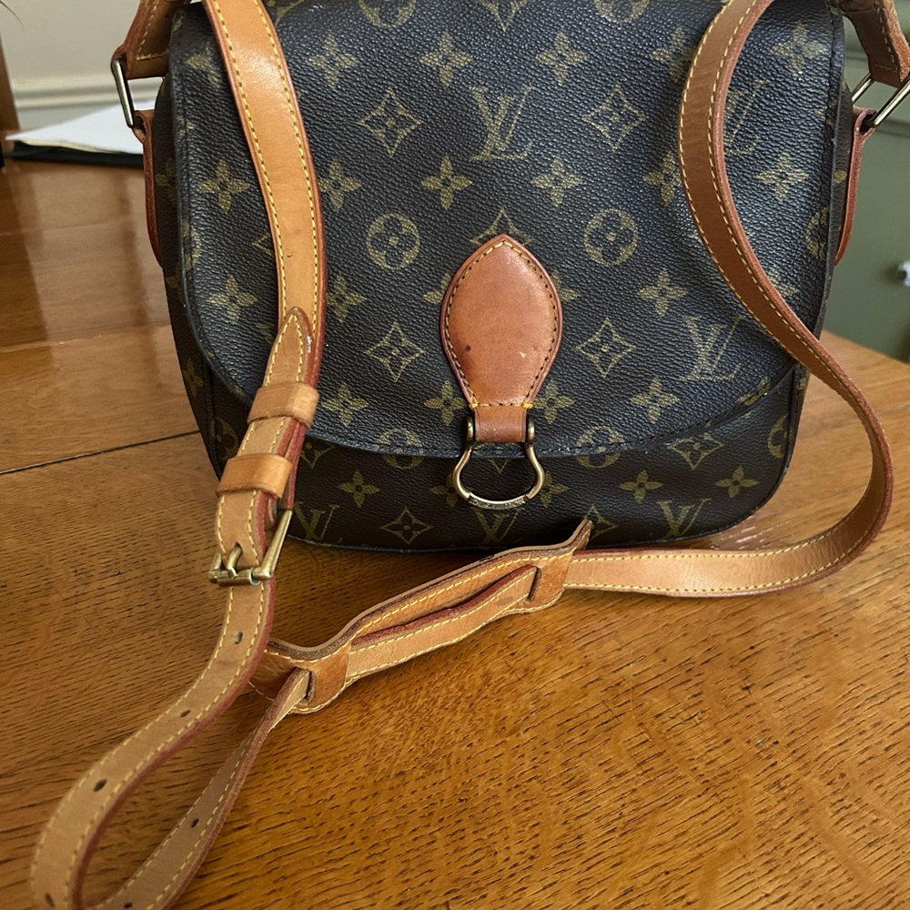 Louis Vuitton Saint Cloud GM Monogram Crossbody Bag - Picture 2 of 12